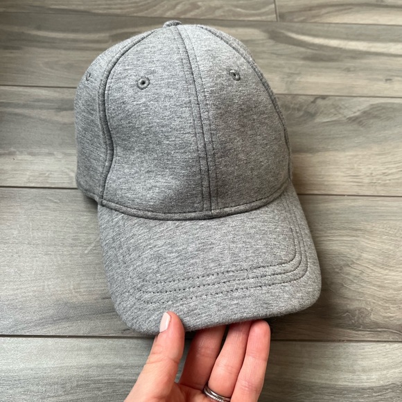 Lululemon Women’s Baseball Hat - Picture 2 of 4
